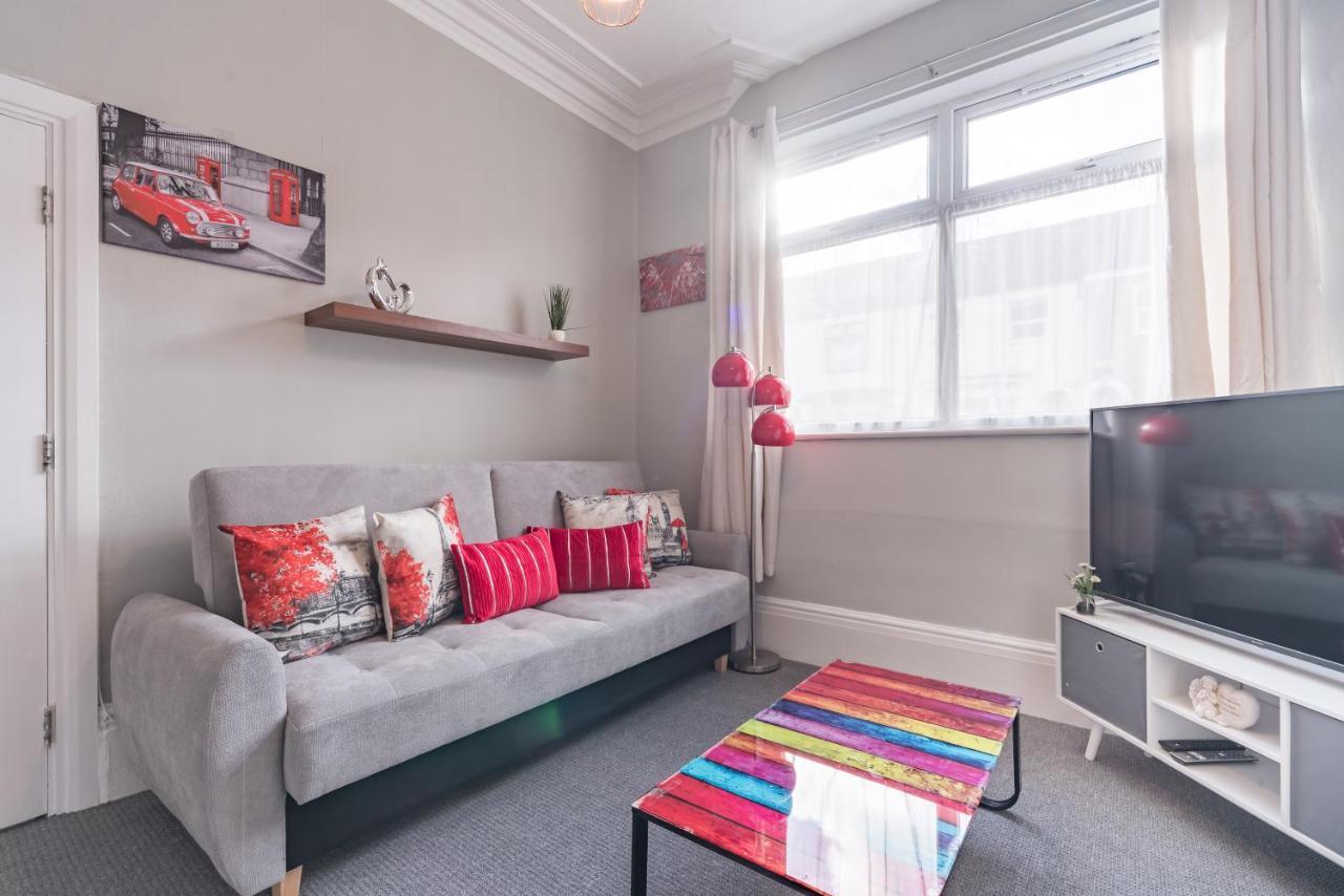 3 Bedroom Saks - 2 Living Area House In Newland Ave Hull Kingston upon Hull Exterior foto